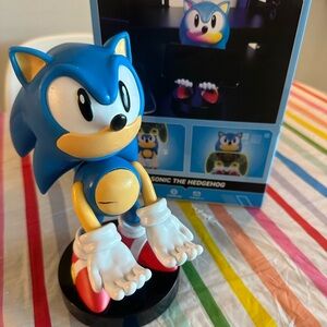 Exquisite Gaming Cable Guy Controller & Phone Holder